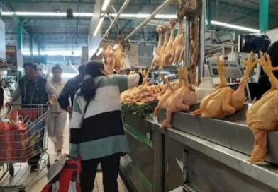 🔴 PRECIO DEL POLLO ENTERO SUPERA LOS 30 SOLES Y AMAS DE CASA PREOCUPADAS POR EL ALZA DESMEDIDA